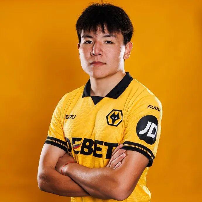 开云体育app-徐彬租借加盟英甲球队巴恩斯利